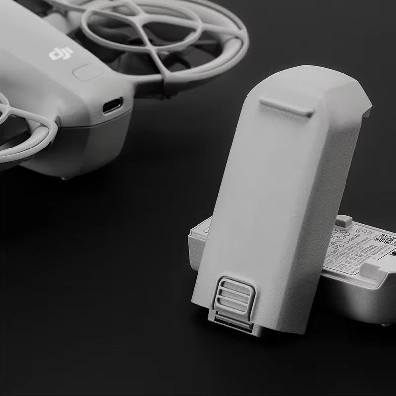 Original DJI NEO Drone Intelligent Flight Battery 2435mAh / Charger RC Quadcopter Spare Parts Replacement Battery Accessories